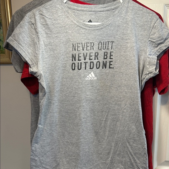 🤑 BUNDLE ❤️Adidas Gray and Red Tee Trio - Picture 4 of 6